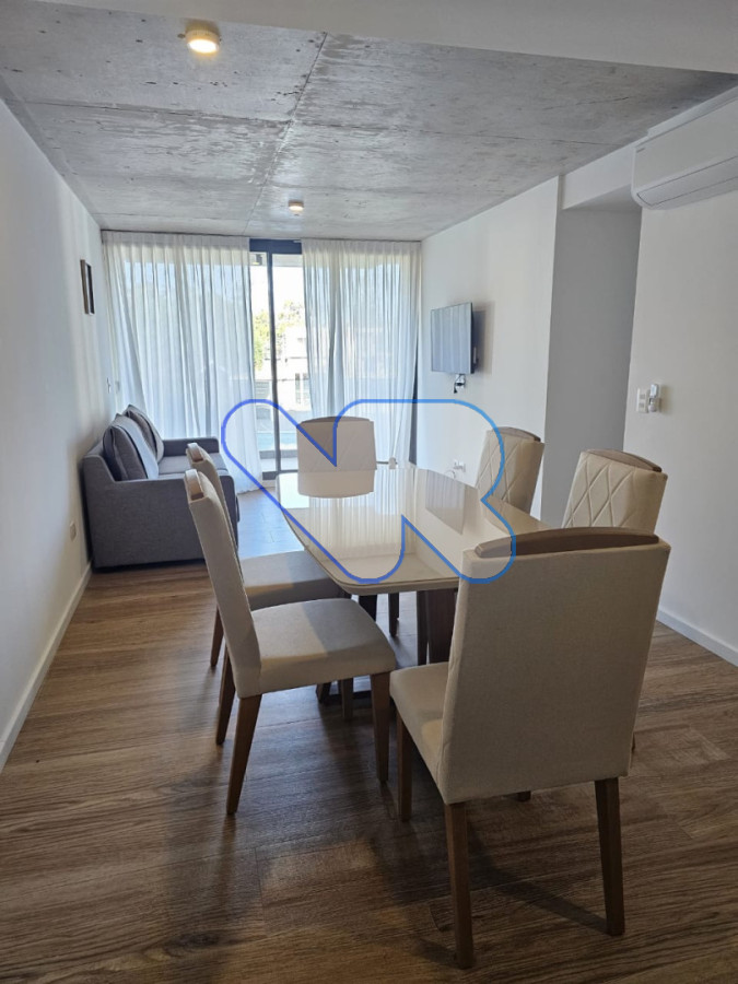 Apartamento ID.210 - Alquiler Anual 2 dormitorios 2 baños - con Garage y Amenties ,  Punta del Este,  Edificio Nuevo Frente al Mar