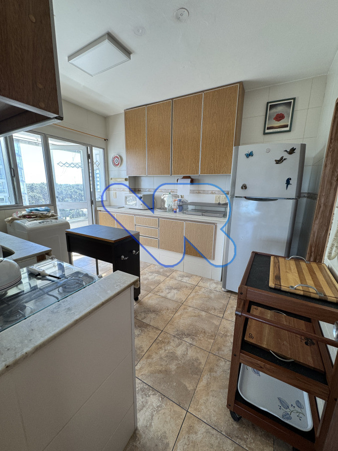 Apartamento ID.194 - Venta de Apartamento 2 dormitorios, 2 baños en Punta del Este - Parada 14 Roosevelt