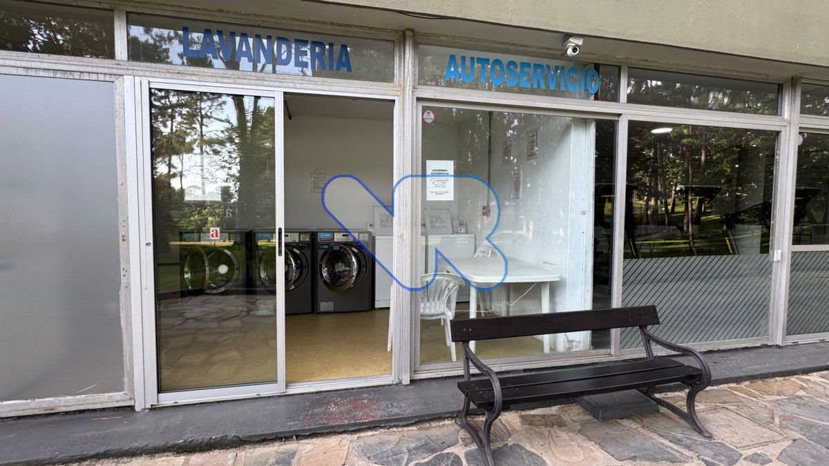 Apartamento ID.202 - Alquiler temporal Punta del Este Playa Mansa | 2 Dormitorios, 2 baños. Complejo Full Amenities - Enero 2026