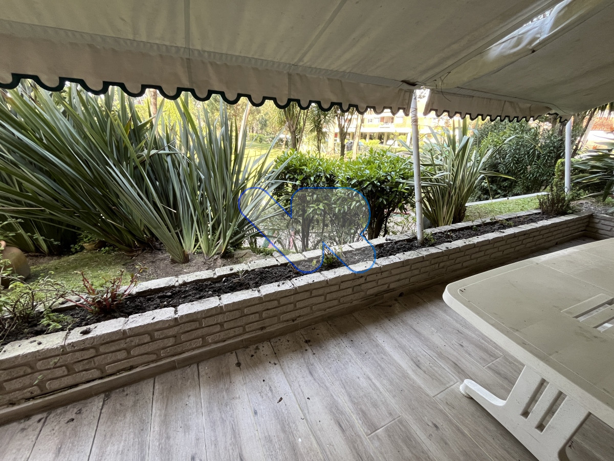 Apartamento ID.163 - Vendo hermoso apartamento 4 dormitorios reciclado para vivir todo el año Punta del Este