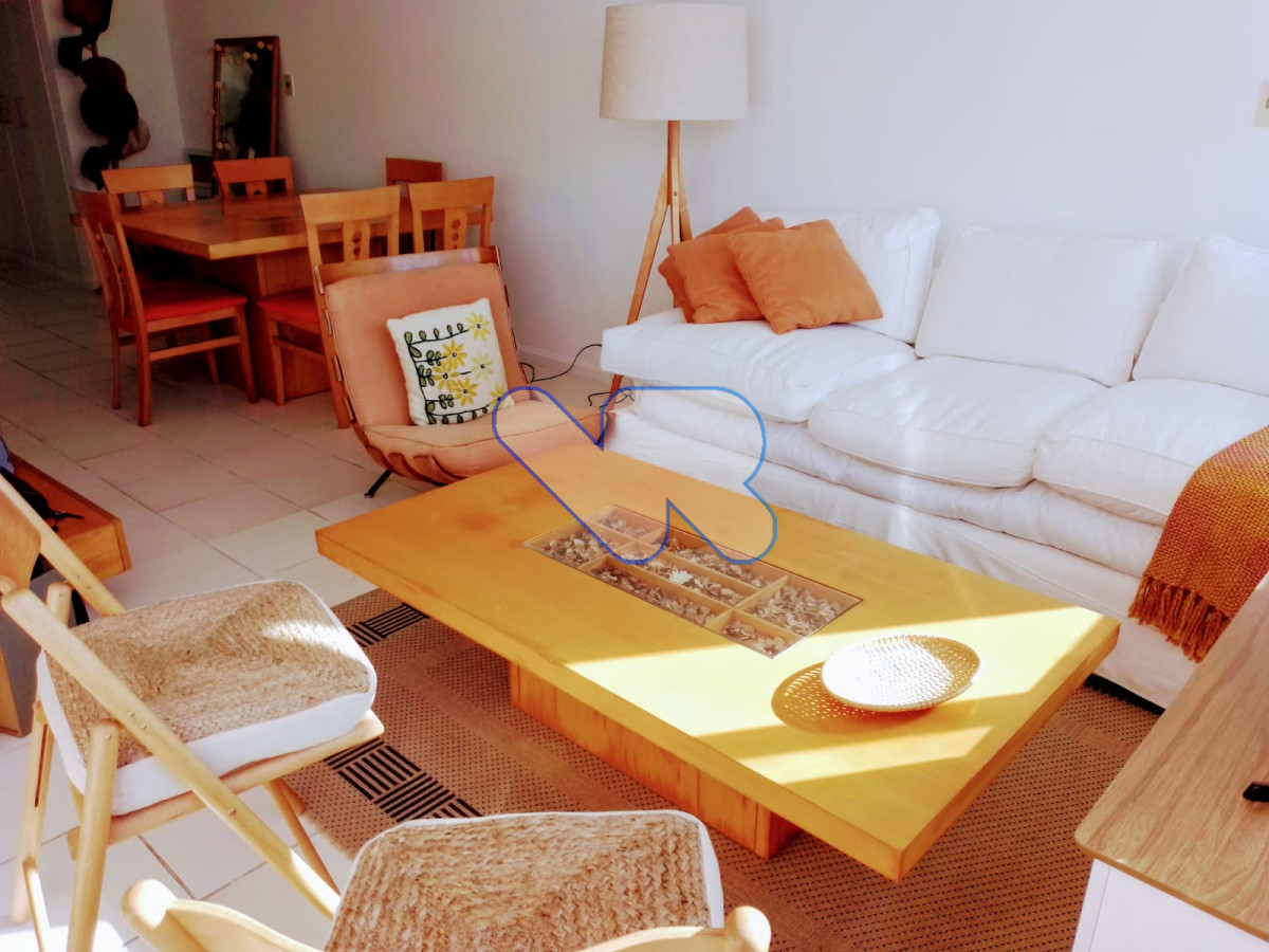 Apartamento ID.183 - Alquilo invernal  apto un dormitorio y medio con servicio de mucama 