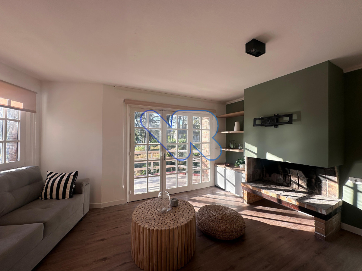 Apartamento ID.165 - Vendo hermoso apartamento amplio, reciclado y muy bien equipado Zona Cantegrill Punta del Este