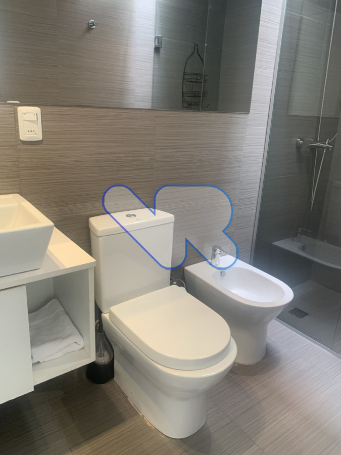 Apartamento ID.116 - Venta apartamento moderno 2 dormitorios (1 en suite), 2 baños con parrillero propio, piscina y garage