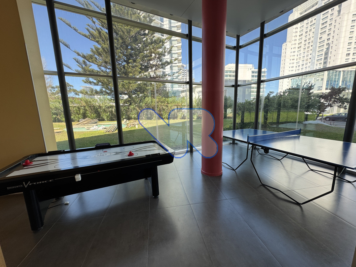 Apartamento ID.193 - Alquiler de Temporada - Apartamento con Vista al Mar y Amenities en Punta del Este, playa mansa