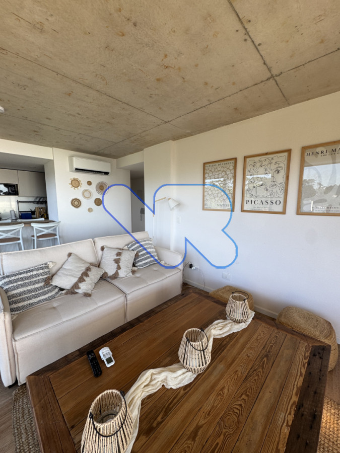 Apartamento ID.203 - Alquilo excelente apto moderno temporada 2 dormitorios frente al mar, Punta del este, playa mansa