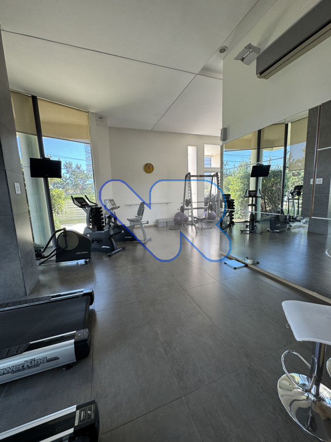 Apartamento ID.193 - Alquiler de Temporada - Apartamento con Vista al Mar y Amenities en Punta del Este, playa mansa