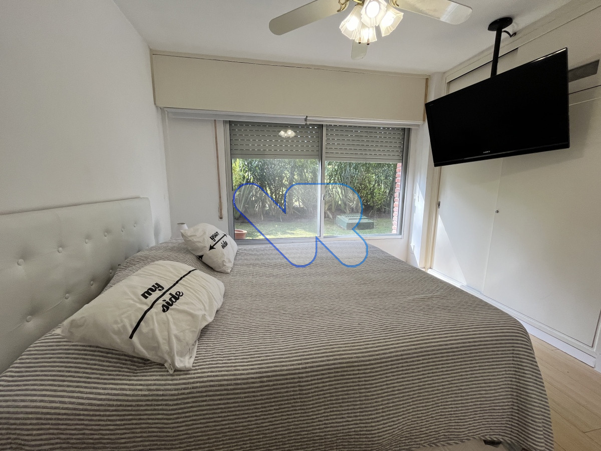 Apartamento ID.163 - Vendo hermoso apartamento 4 dormitorios reciclado para vivir todo el año Punta del Este