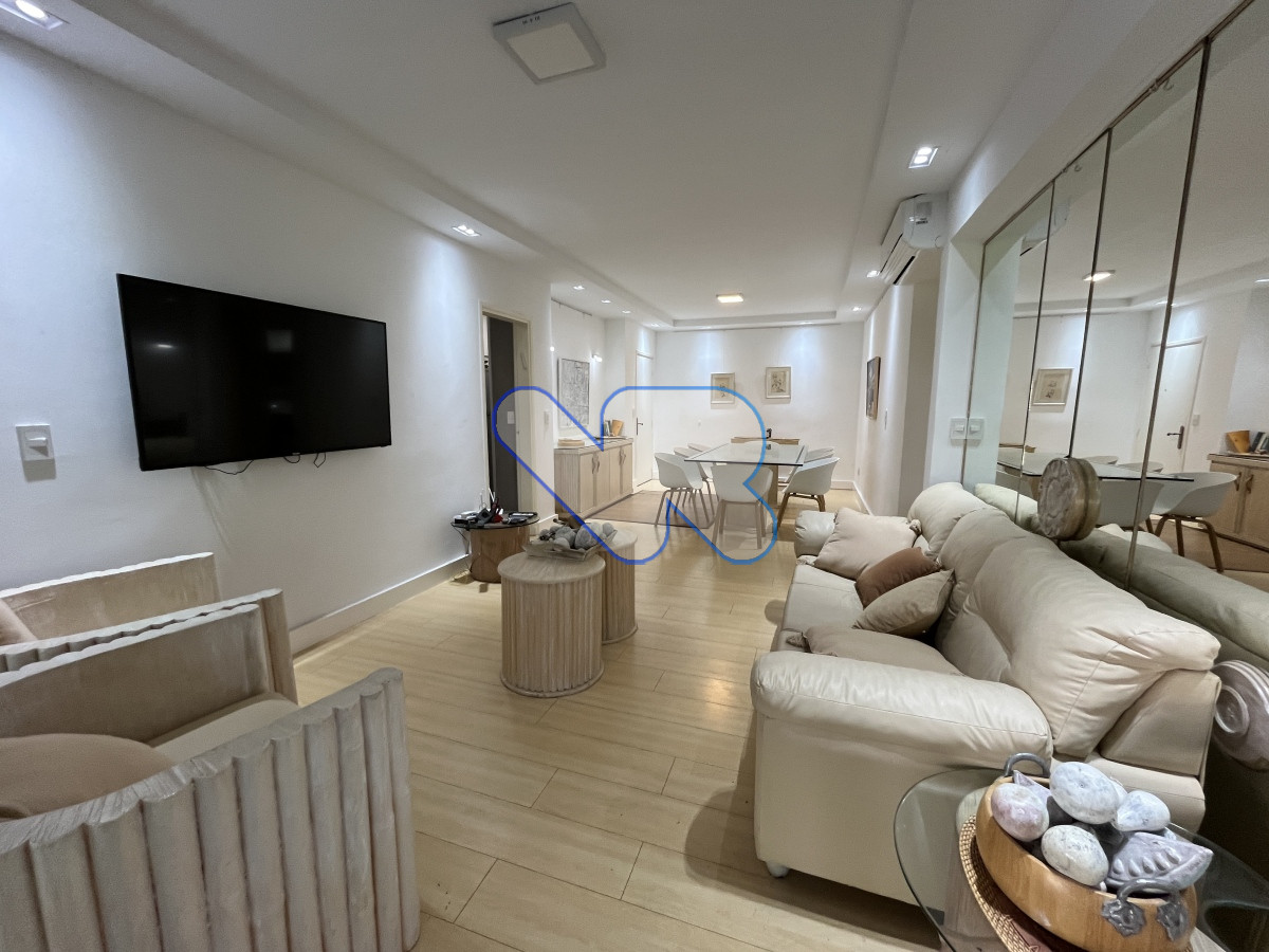 Apartamento ID.163 - Vendo hermoso apartamento 4 dormitorios reciclado para vivir todo el año Punta del Este