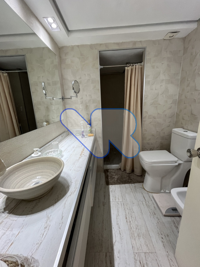 Apartamento ID.163 - Vendo hermoso apartamento 4 dormitorios reciclado para vivir todo el año Punta del Este