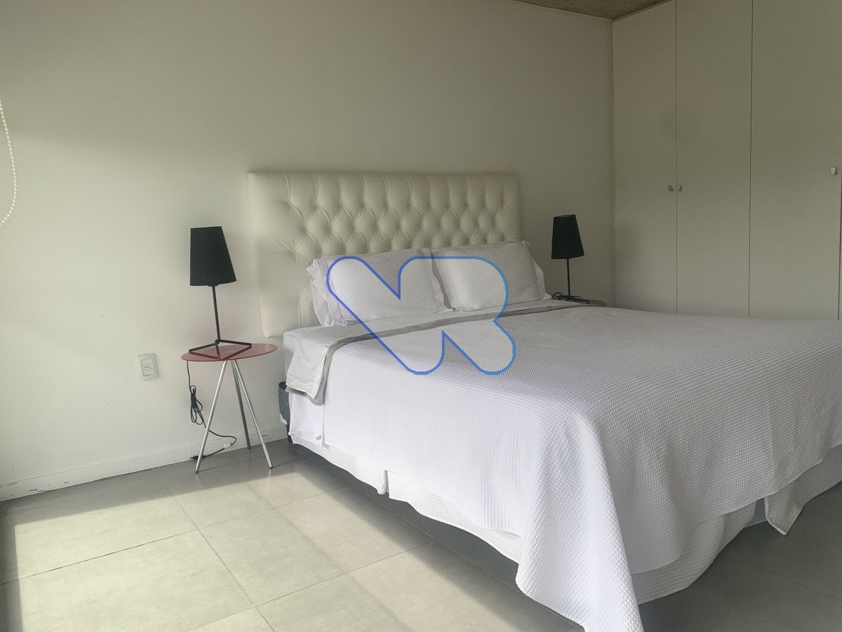 Apartamento ID.116 - Venta apartamento moderno 2 dormitorios (1 en suite), 2 baños con parrillero propio, piscina y garage