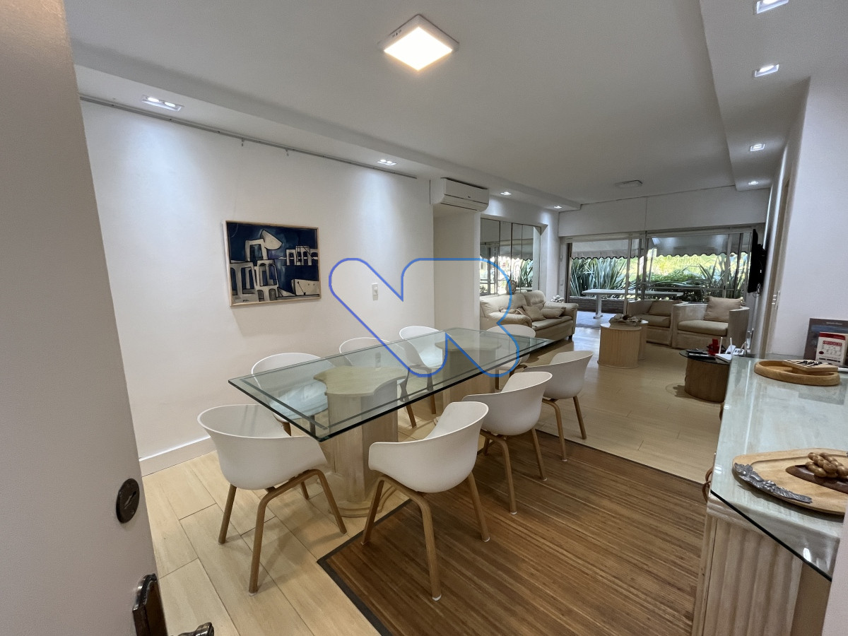 Apartamento ID.163 - Vendo hermoso apartamento 4 dormitorios reciclado para vivir todo el año Punta del Este