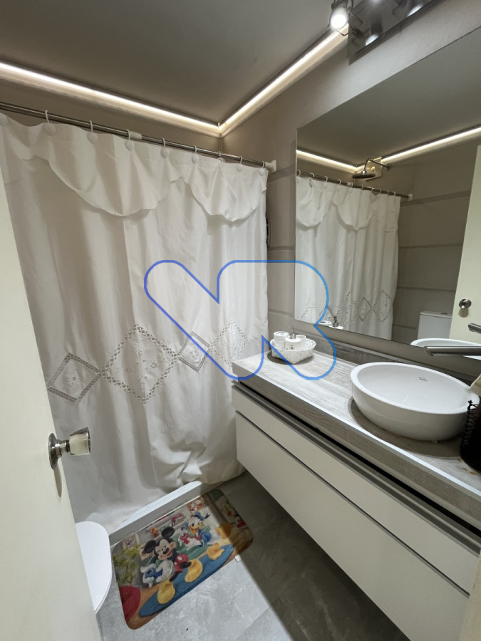Apartamento ID.163 - Vendo hermoso apartamento 4 dormitorios reciclado para vivir todo el año Punta del Este