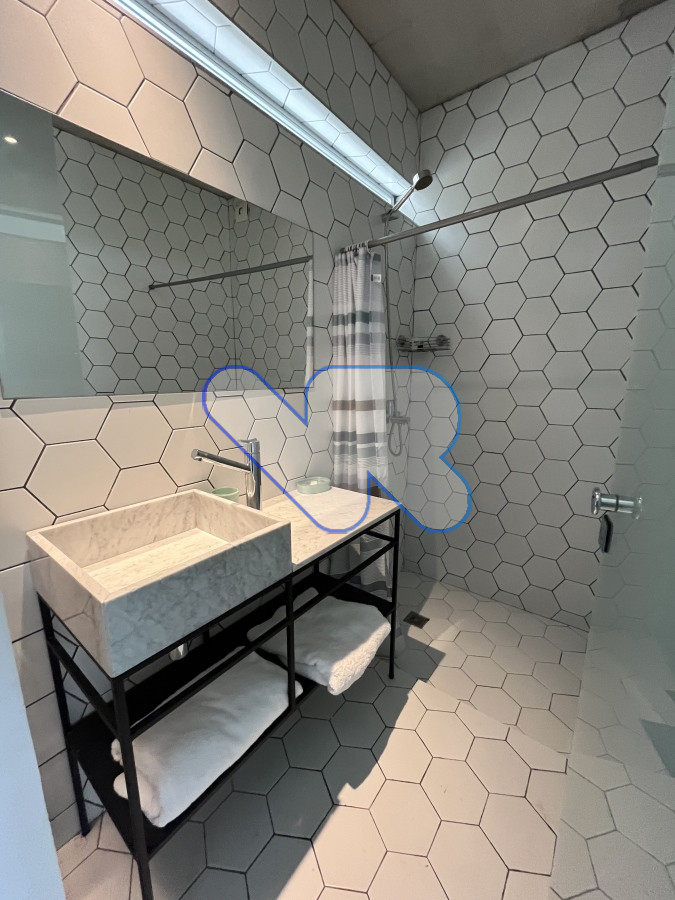 Apartamento ID.10 - VENDO Apartamento De Diseño,  amplio y moderno 3 Dormitorios En Suite, Amplio Con Parrillero, 2 Garage  Playa mansa , Punta del este