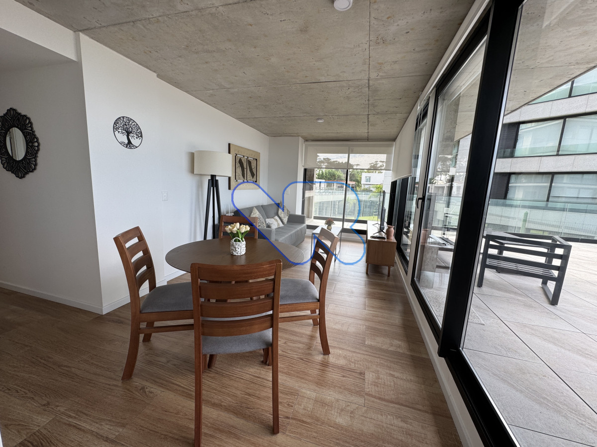 Apartamento ID.174 - Alquiler temporal apartamento dos dormitorios primera linea playa mansa Punta del Este