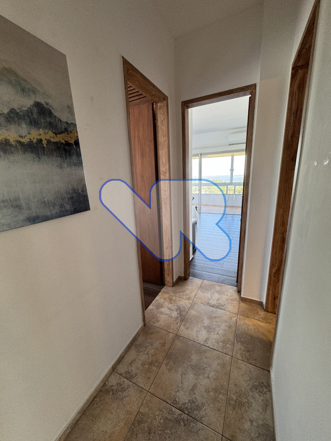 Apartamento ID.194 - Venta de Apartamento 2 dormitorios, 2 baños en Punta del Este - Parada 14 Roosevelt
