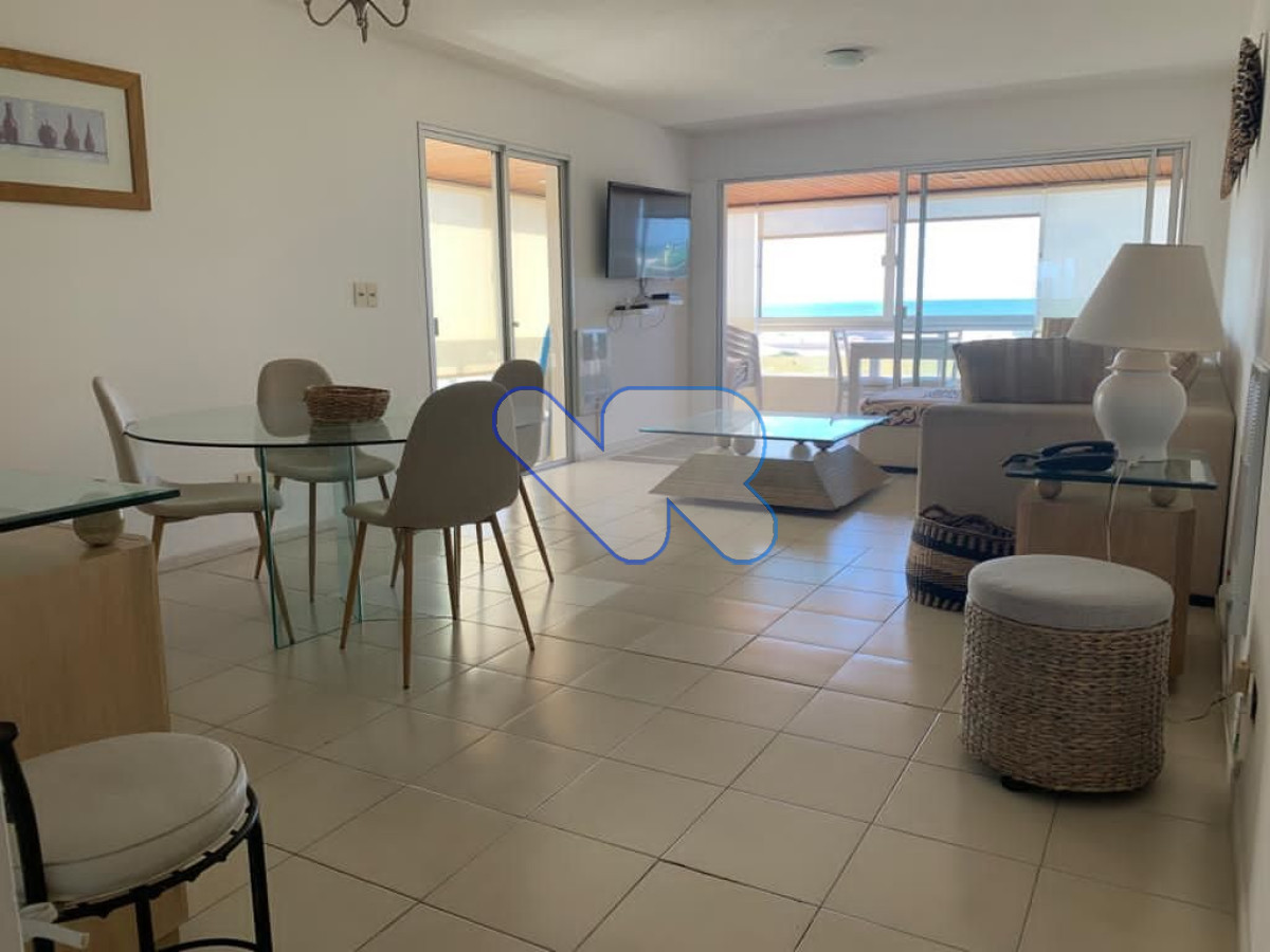 Apartamento ID.78 - VENDO y ALQUILO TEMPORAL  BRAVA 3 dorm, 2 baños con vista 