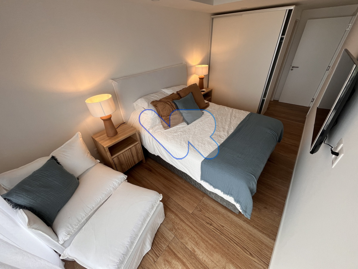 Apartamento ID.155 - Alquilo temporal Hermoso apto en Alquiler Punta del Este frente al mar,  2 dormitorios, 2 baños, excelente ubicación. Punta del Este