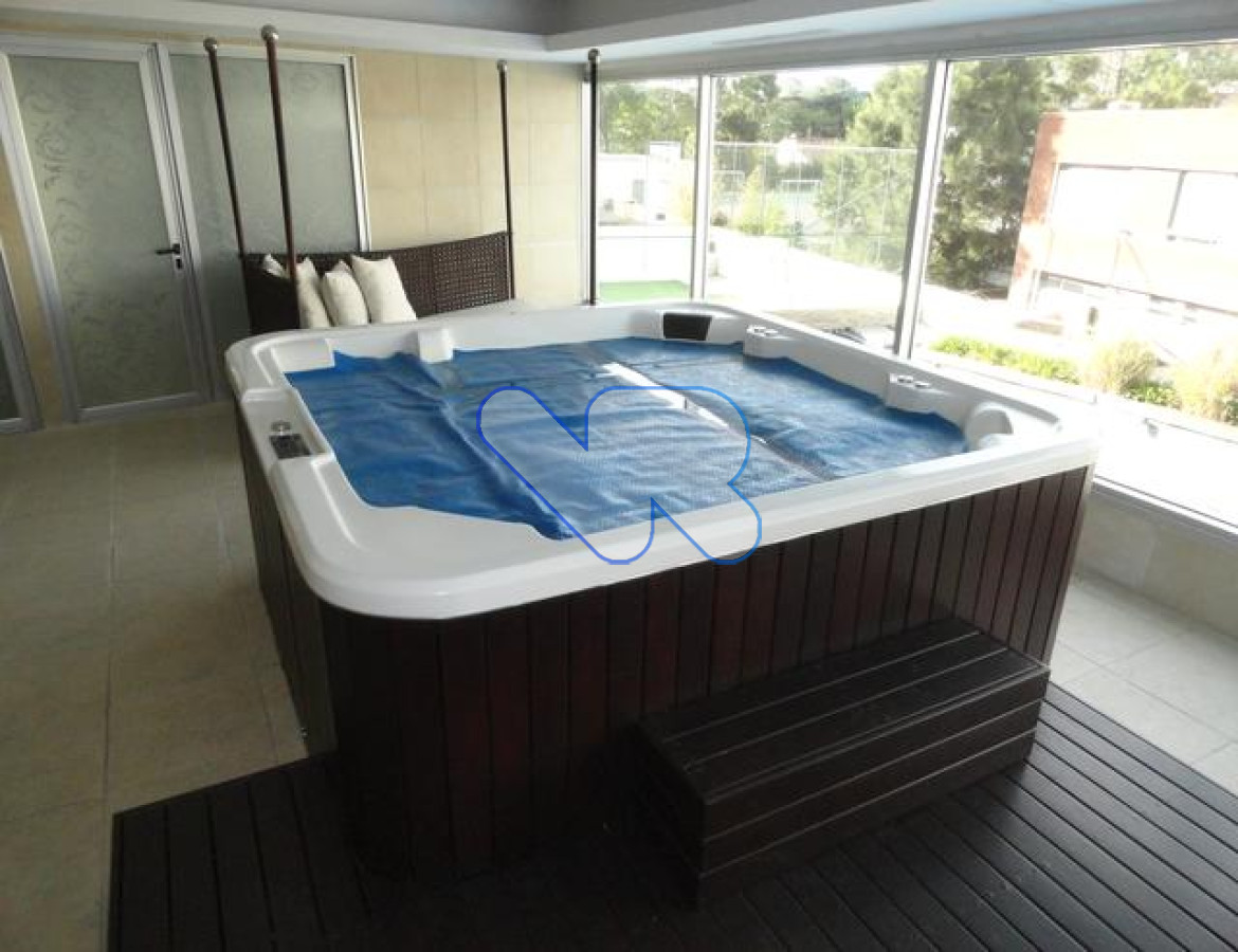 Apartamento ID.177 - Venta Apartamento Mansa Punta del Este  Piso alto 2 Dormitorios y Amenities premium
