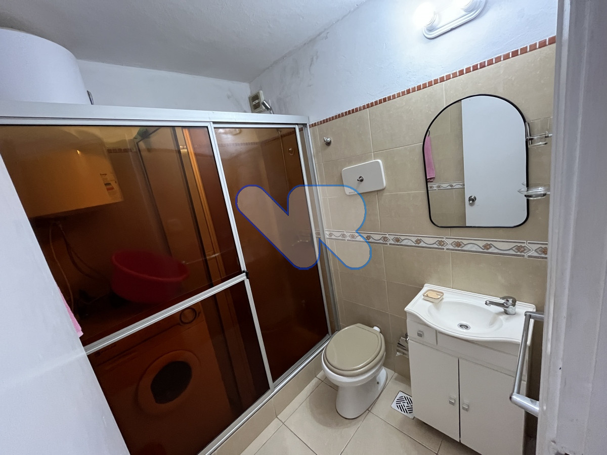 Apartamento ID.127 - Vendo apartamento 2 dormitorios, 2 baños con cochera gastos comunes bajos Aidy Grill