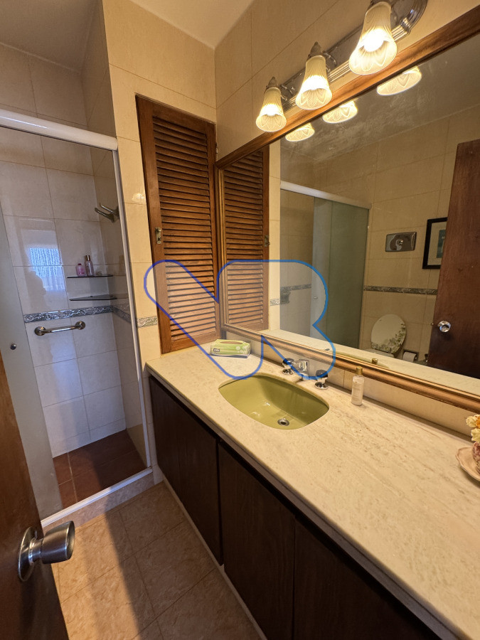 Apartamento ID.194 - Venta de Apartamento 2 dormitorios, 2 baños en Punta del Este - Parada 14 Roosevelt