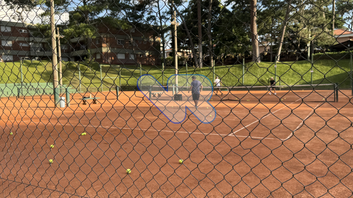 Apartamento ID.202 - Alquiler temporal Punta del Este Playa Mansa | 2 Dormitorios, 2 baños. Complejo Full Amenities - Enero 2026