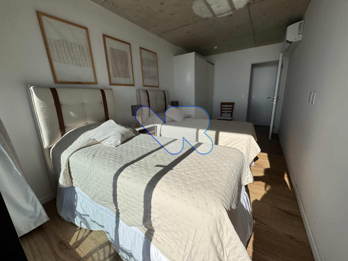 Apartamento ID.203 - Alquilo excelente apto moderno temporada 2 dormitorios frente al mar, Punta del este, playa mansa