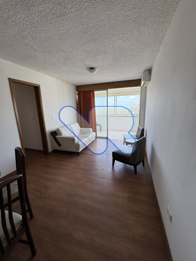 Apartamento ID.198 - Apartamento en VENTA 3 dormitorios Piso alto con vista Punta del Este