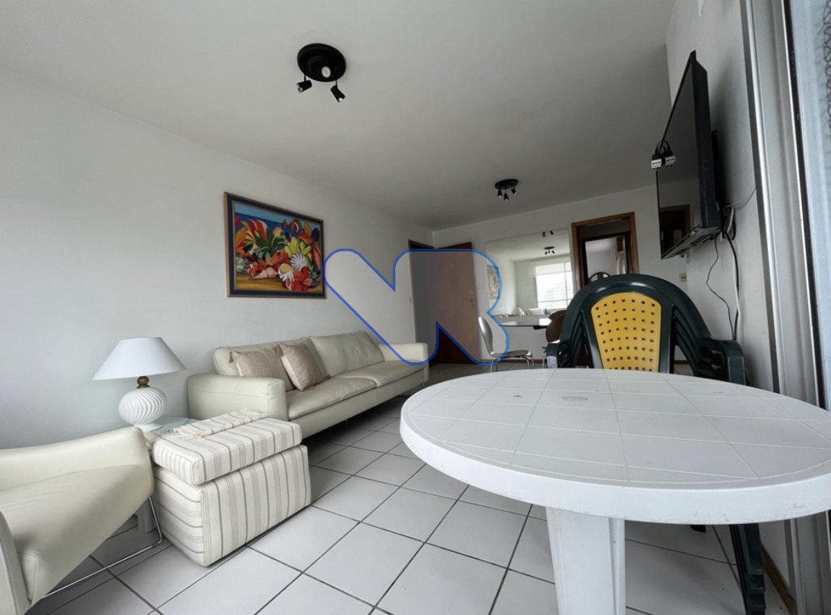Apartamento ID.47 - Vendo Apartamento 2 Dorm, 2 Baños  Con Parrillero excelente vista y Ubicación