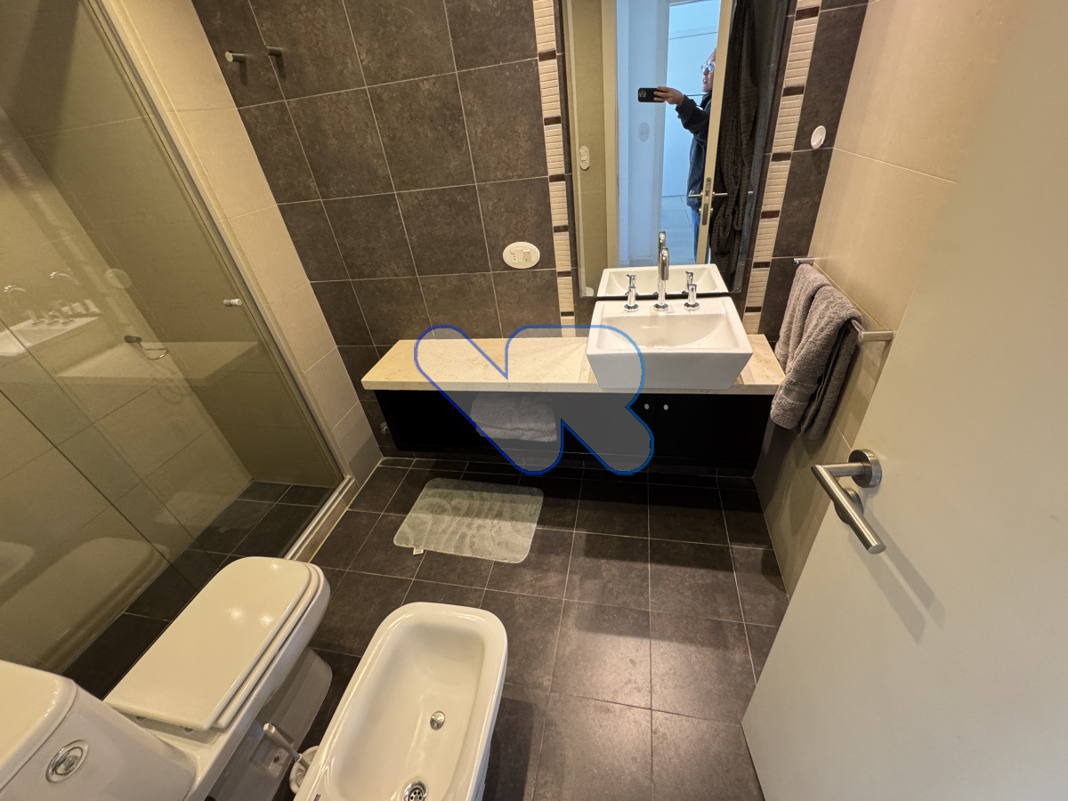 Apartamento ID.193 - Alquiler de Temporada - Apartamento con Vista al Mar y Amenities en Punta del Este, playa mansa