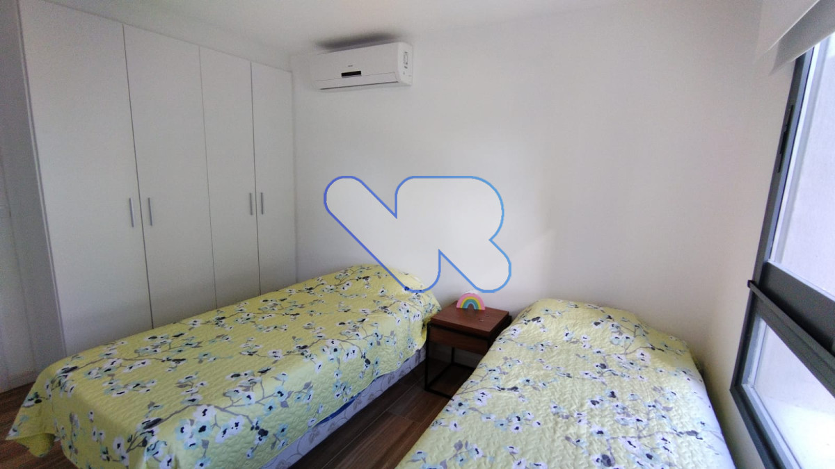 Apartamento ID.152 - Alquiler anual apartamento 2 dormitorios 2 baños Brava Punta del este con terraza y amenities