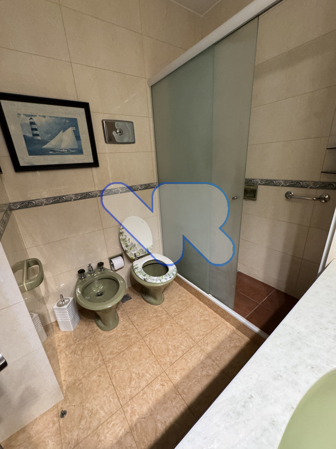 Apartamento ID.194 - Venta de Apartamento 2 dormitorios, 2 baños en Punta del Este - Parada 14 Roosevelt