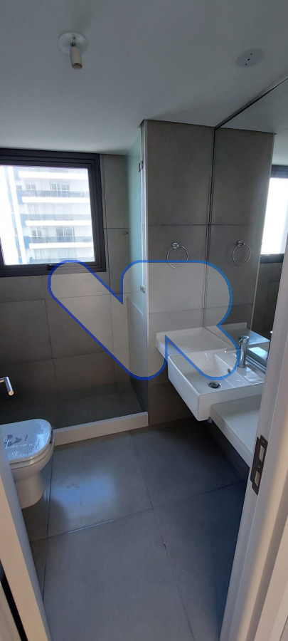 Apartamento ID.152 - Alquiler anual apartamento 2 dormitorios 2 baños Brava Punta del este con terraza y amenities