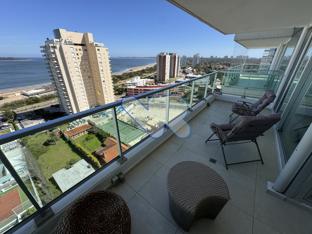 Apartamento ID.193 - Alquiler de Temporada - Apartamento con Vista al Mar y Amenities en Punta del Este, playa mansa