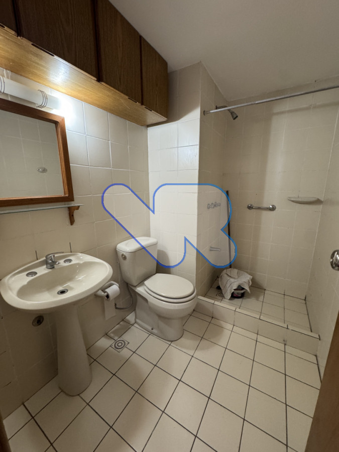 Apartamento ID.198 - Apartamento en VENTA 3 dormitorios Piso alto con vista Punta del Este