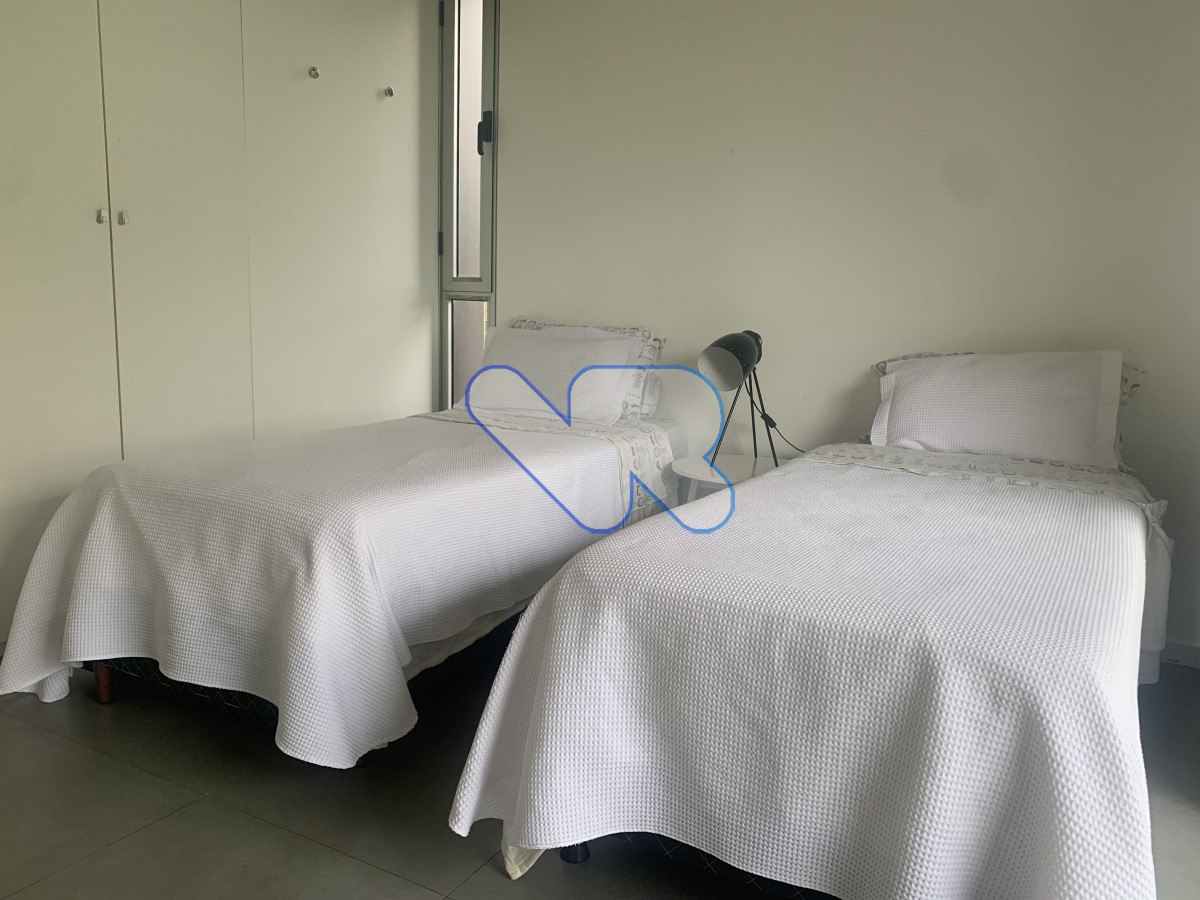 Apartamento ID.116 - Venta apartamento moderno 2 dormitorios (1 en suite), 2 baños con parrillero propio, piscina y garage