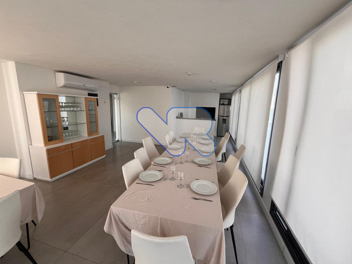 Apartamento ID.179 - Venta y Alquiler Anual Apto 2D Mansa Punta del Este con Amenities