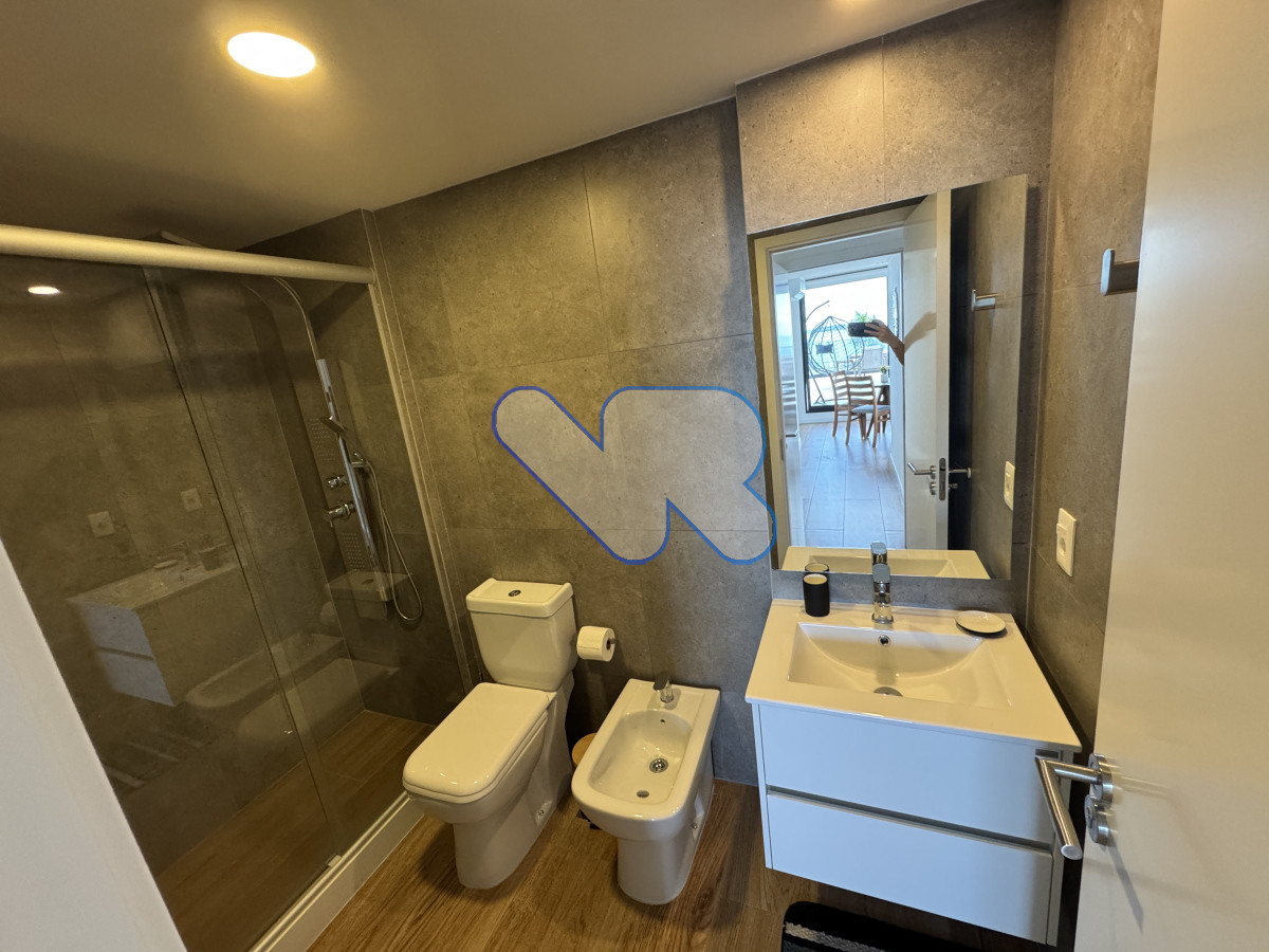 Apartamento ID.174 - Alquiler temporal apartamento dos dormitorios primera linea playa mansa Punta del Este