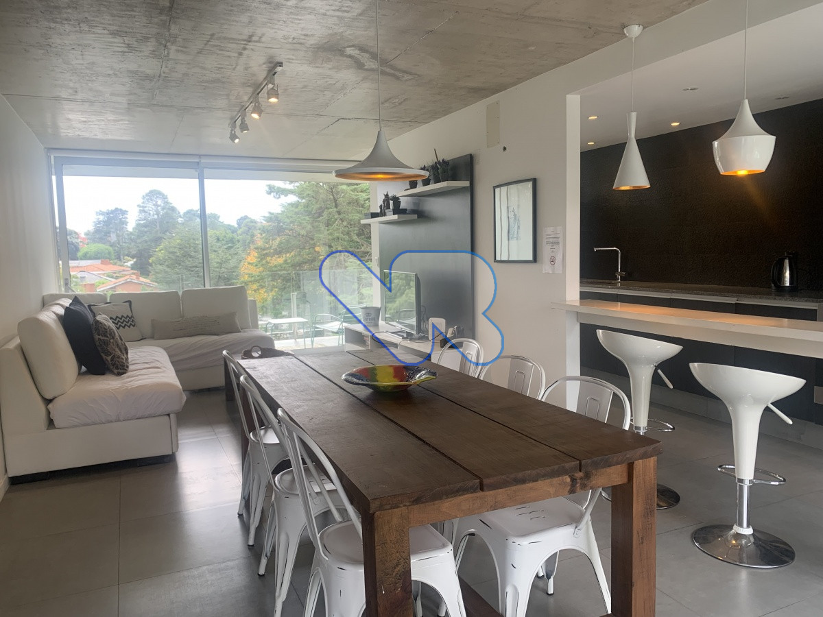 Apartamento ID.116 - Venta apartamento moderno 2 dormitorios (1 en suite), 2 baños con parrillero propio, piscina y garage