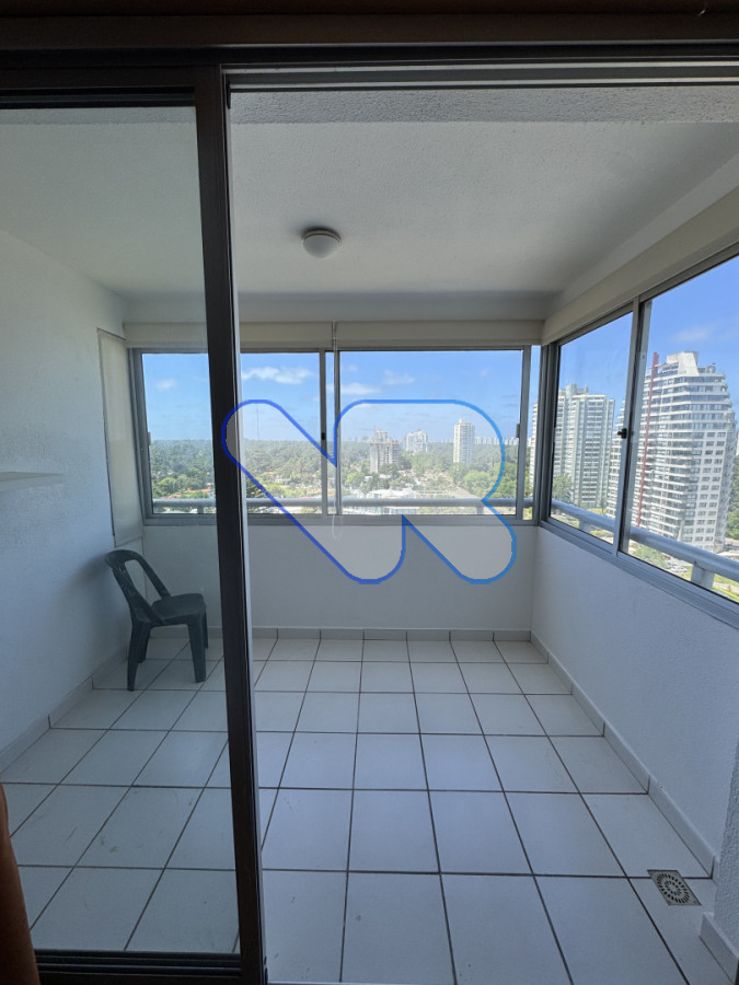 Apartamento ID.198 - Apartamento en VENTA 3 dormitorios Piso alto con vista Punta del Este