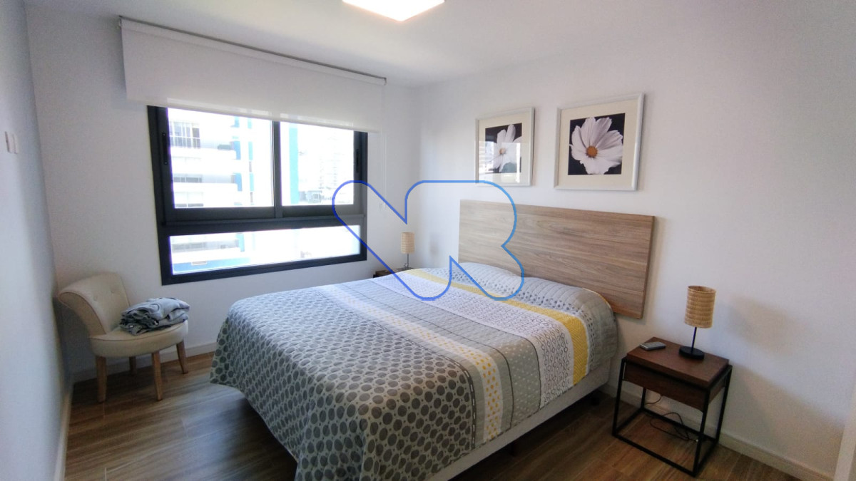 Apartamento ID.152 - Alquiler anual apartamento 2 dormitorios 2 baños Brava Punta del este con terraza y amenities