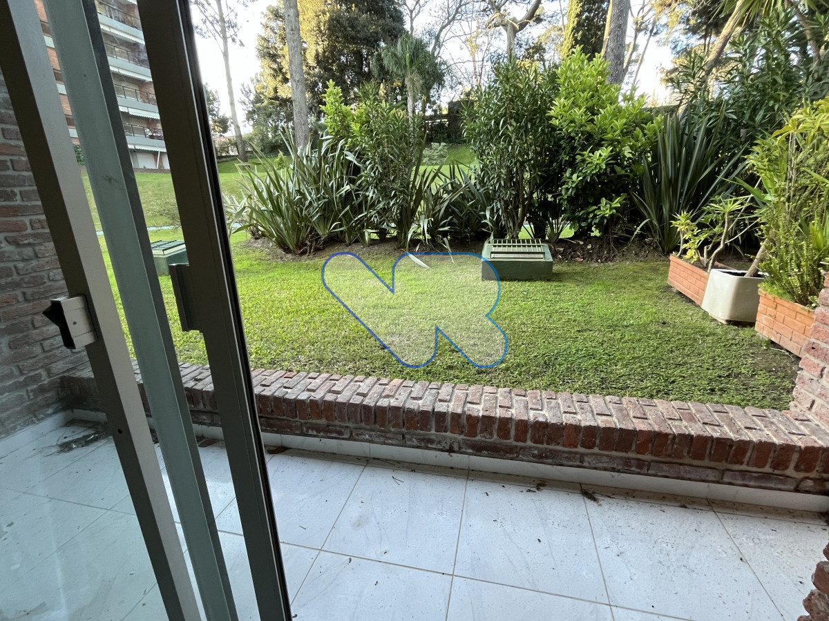 Apartamento ID.160 - Vendo apartamento en la Mansa Punta del Este 3 dormitorios