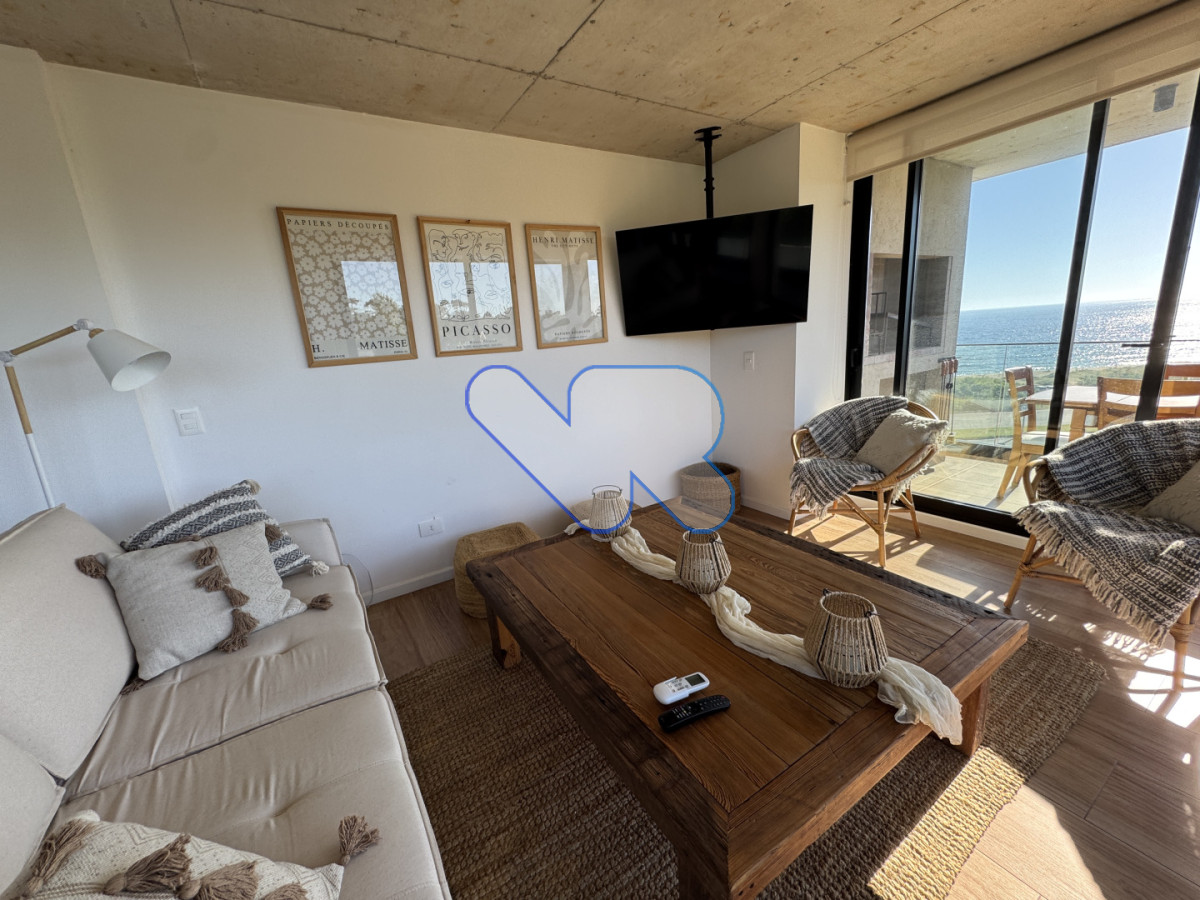 Apartamento ID.203 - Alquilo excelente apto moderno temporada 2 dormitorios frente al mar, Punta del este, playa mansa