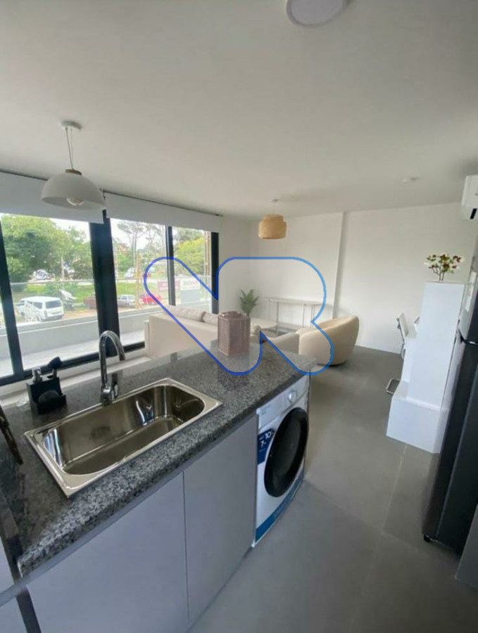 Apartamento ID.179 - Venta y Alquiler Anual Apto 2D Mansa Punta del Este con Amenities