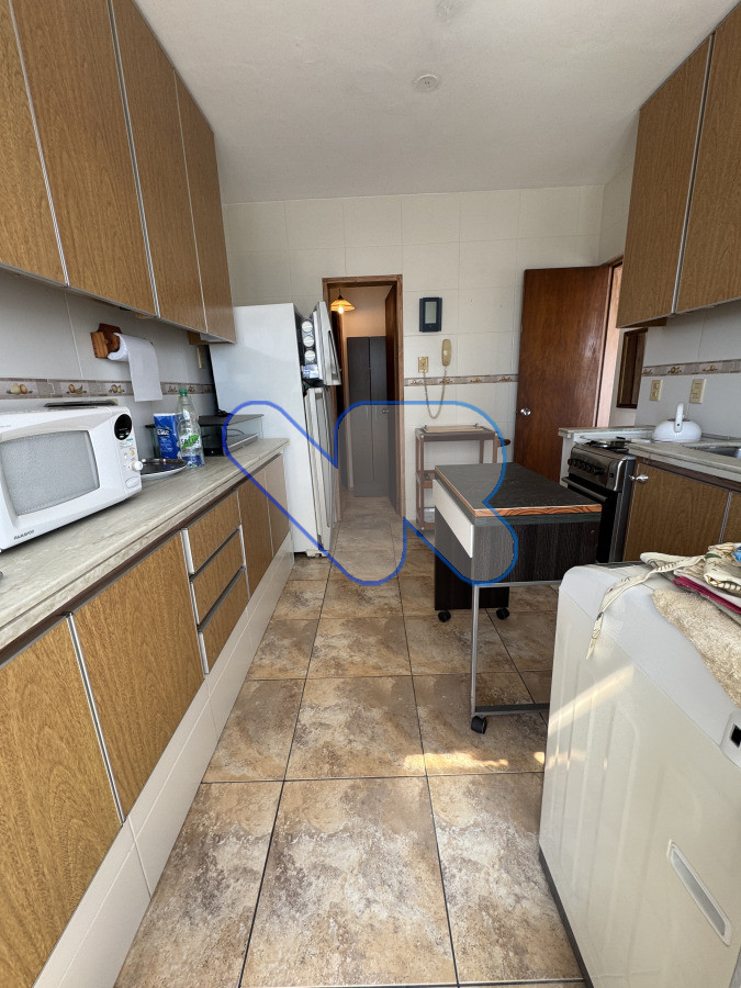 Apartamento ID.194 - Venta de Apartamento 2 dormitorios, 2 baños en Punta del Este - Parada 14 Roosevelt
