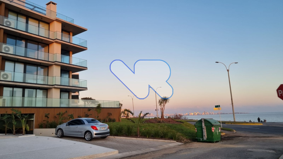 Apartamento ID.155 - Alquilo temporal Hermoso apto en Alquiler Punta del Este frente al mar,  2 dormitorios, 2 baños, excelente ubicación. Punta del Este