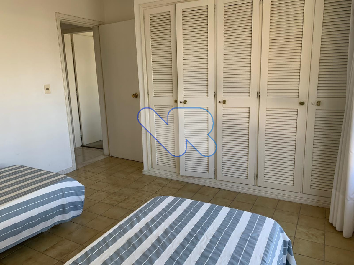 Apartamento ID.78 - VENDO y ALQUILO TEMPORAL  BRAVA 3 dorm, 2 baños con vista 