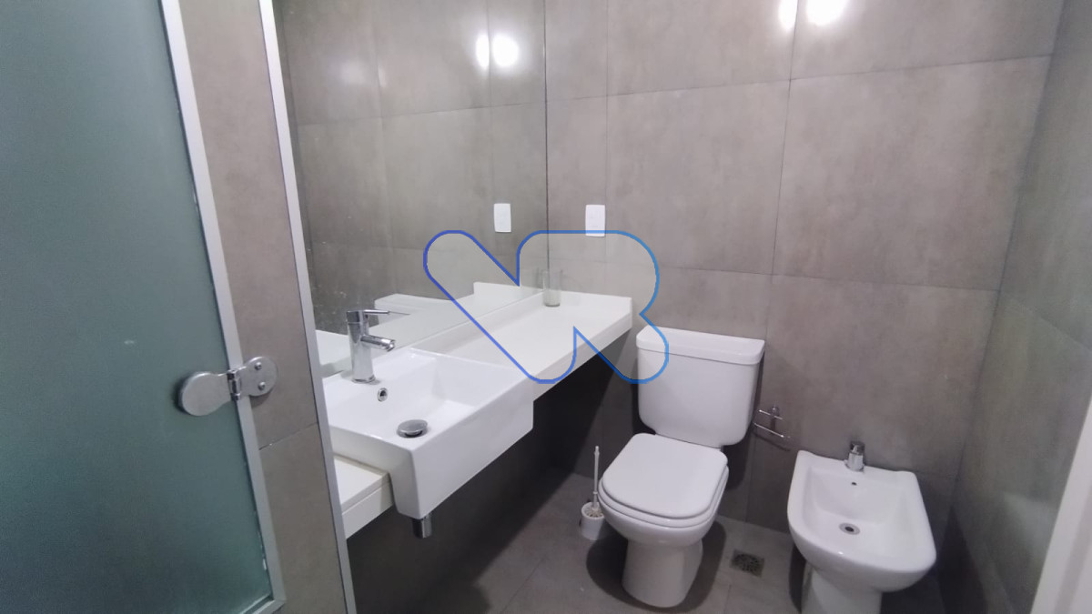 Apartamento ID.181 - Oportunidad! Venta Apto 2 Dormitorios Brava Punta con Amenities