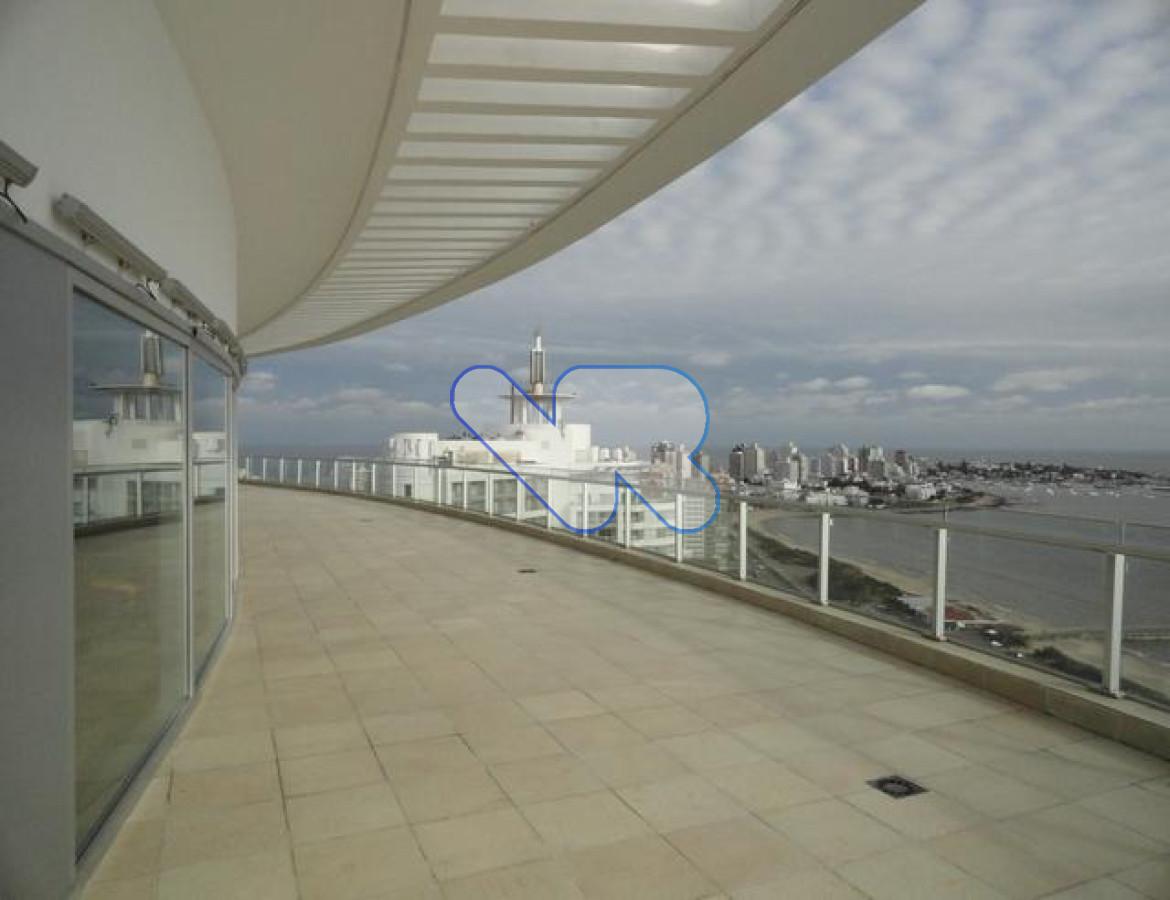 Apartamento ID.177 - Venta Apartamento Mansa Punta del Este  Piso alto 2 Dormitorios y Amenities premium