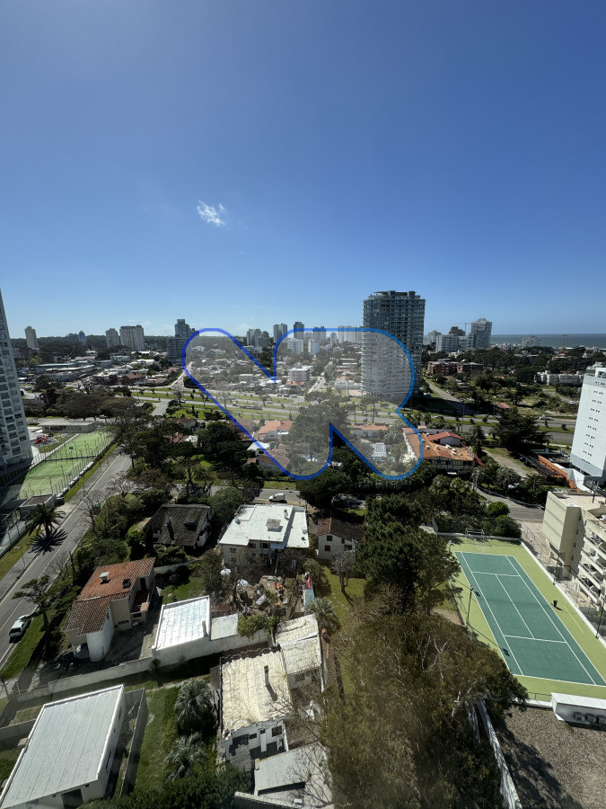 Apartamento ID.193 - Alquiler de Temporada - Apartamento con Vista al Mar y Amenities en Punta del Este, playa mansa