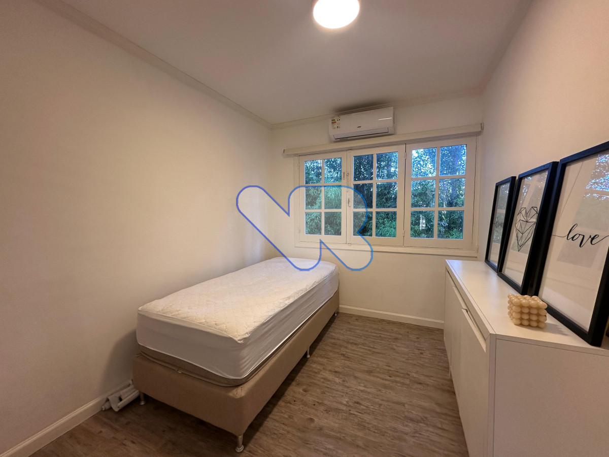 Apartamento ID.165 - Vendo hermoso apartamento amplio, reciclado y muy bien equipado Zona Cantegrill Punta del Este
